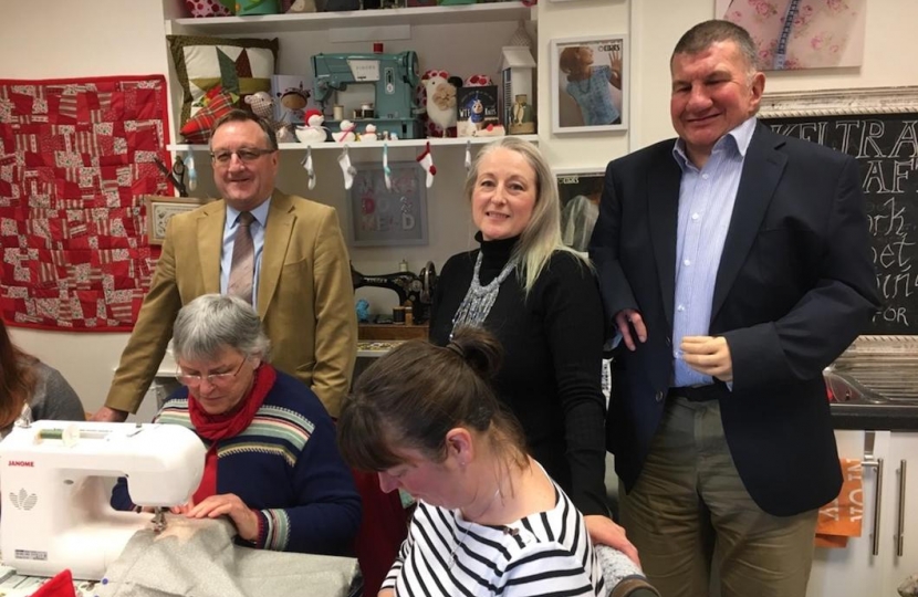 Jeremy Balfour MSP visits Keltra crafts